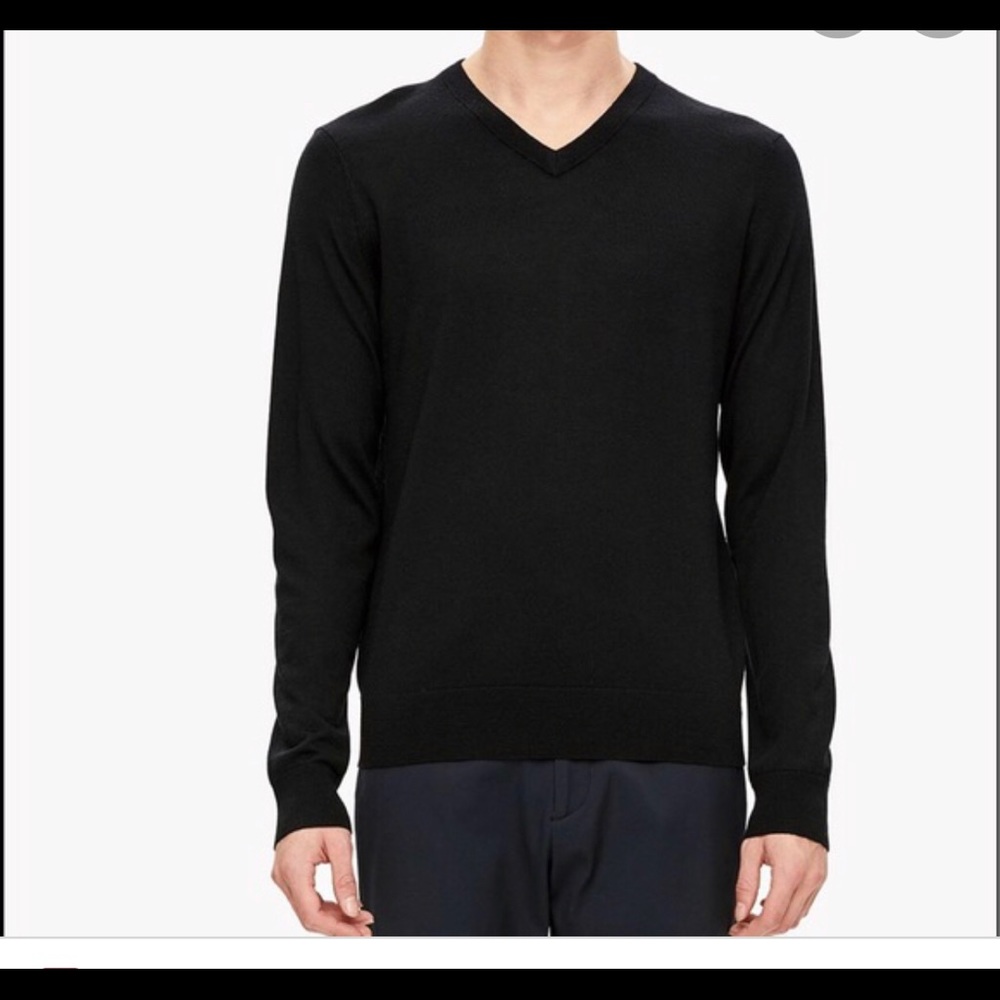 Theory V Neck 100% Cashmere Black Sweater